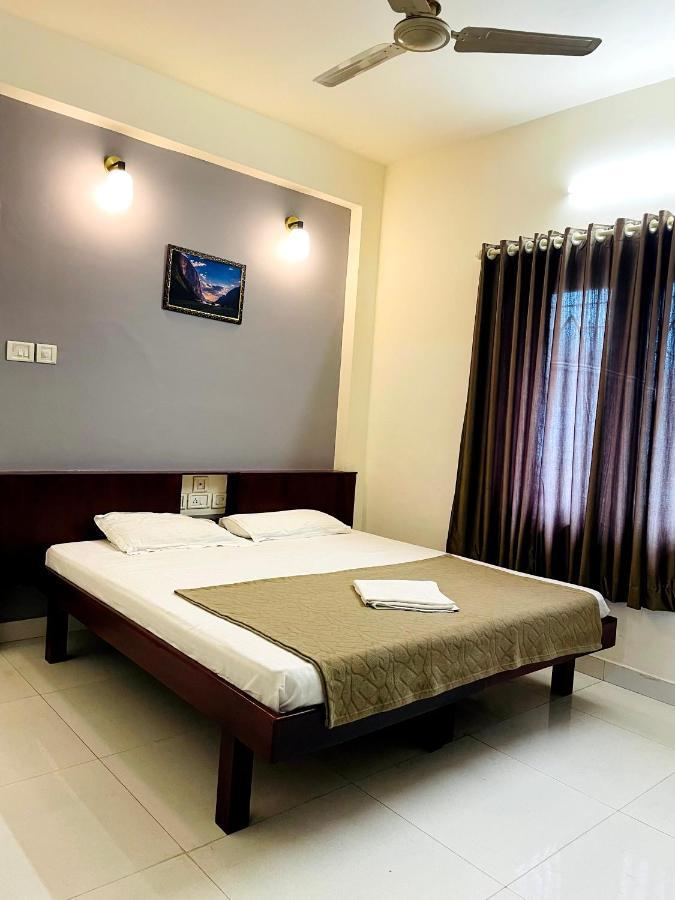 Апартаменти Orkuz Residency Kochi Екстер'єр фото