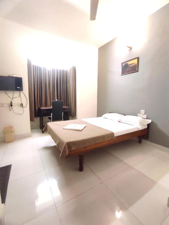 Апартаменти Orkuz Residency Kochi Екстер'єр фото