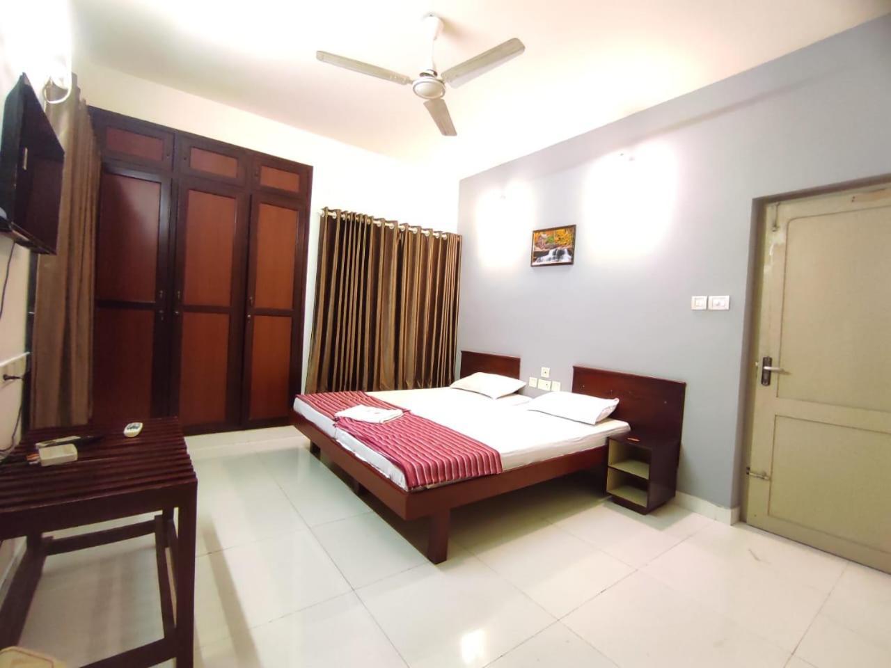 Апартаменти Orkuz Residency Kochi Екстер'єр фото